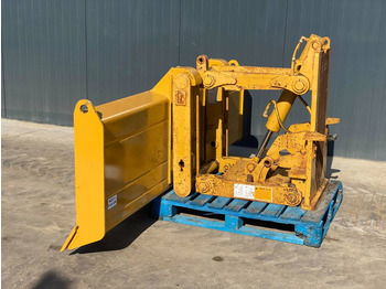 CATERPILLAR Planierschild