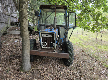 Traktor Ford 3600, 4x4: das Bild 2