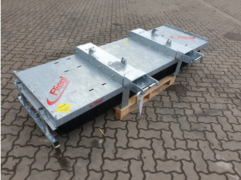 NEU: Mähwerk Fliegl Kehrbesen Löwe 2,50m*: das Bild 2