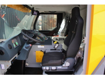 Turmkran Liebherr MK88 Plus Valid Inspection, 45 m Flight, 8t Cap, P: das Bild 4 Turmkran Liebherr MK88 Plus Valid Inspection, 45 m Flight, 8t Cap, P: das Bild 4