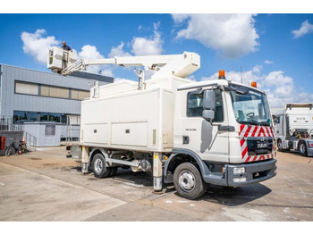 COMET LKW mit Arbeitsbühne