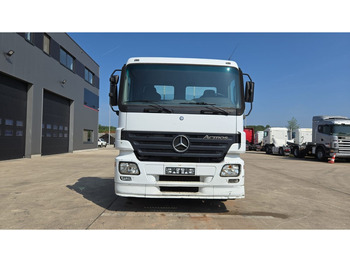 Pritsche LKW Mercedes-Benz Actros 2636 (6X4 / LAMES / GRAND PONT / MP2 / STEEL SUSP. / BOITE MANUELLE / MANUAL GEARBOX / 9M CHASSIS !!!): das Bild 2