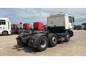 Sattelzugmaschine MAN 25.403 (6X2 / 6 CYLINDER / EURO 2 / MANUAL GEARBOX / 8 TYRES): das Bild 4