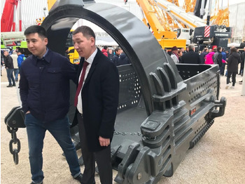 LIEBHERR Sortierschaufel