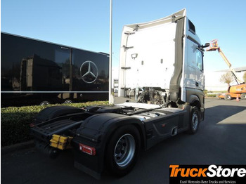 Sattelzugmaschine Mercedes-Benz Actros 1848 LS LS: das Bild 5