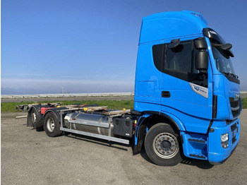 Fahrgestell LKW Iveco STRALIS 460NP LNG RETARDER: das Bild 3