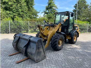 CATERPILLAR Radlader