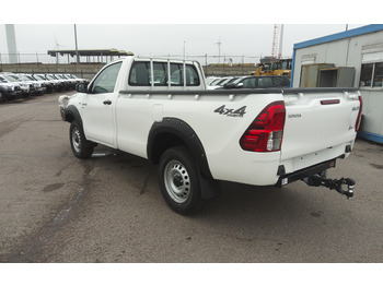 Toyota Hilux / Revo RHD Pick-up single Cab 2.8L Diesel Manual - Leasing Toyota Hilux / Revo RHD Pick-up single Cab 2.8L Diesel Manual: das Bild 4