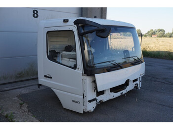 NEU: Fahrerhaus und Interieur für LKW Mercedes-Benz ATEGO MP4 NEW 967820: das Bild 2