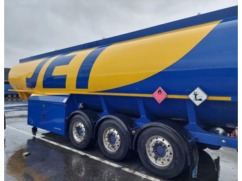 SCHWARZMÜLLER Tankauflieger