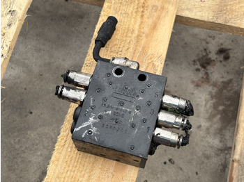 JOHN DEERE Hydraulik ventil