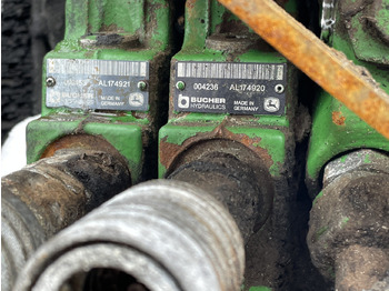JOHN DEERE Ersatzteile
