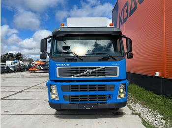 Pritsche LKW, Autokran Volvo FM 9 300 6x2*4 HIAB 085D-3 / PLATFORM L=6320 mm: das Bild 3