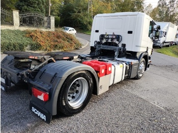 Sattelzugmaschine Scania P450: das Bild 5