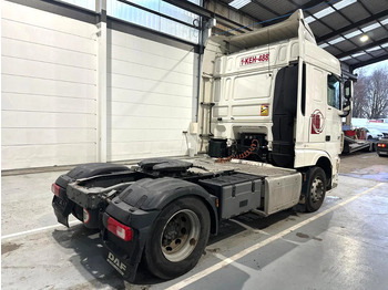 Sattelzugmaschine DAF XF 460 SPACECAB / STANDAIRCO: das Bild 4
