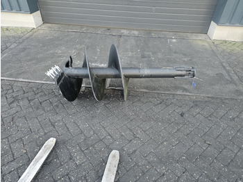 Erdbohrer