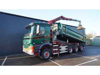 Autokran Mercedes-Benz AROCS 3542 8X4 2 SIDE TIPPER WITH HMF Z 1943 CRANE 407.000KM: das Bild 2