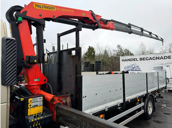 Pritsche LKW, Autokran Volvo FM 11.330 4x2, Flatbed-truck with 18t/m Crane, 2014: das Bild 5 Pritsche LKW, Autokran Volvo FM 11.330 4x2, Flatbed-truck with 18t/m Crane, 2014: das Bild 5