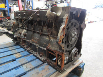 MAN TGS Motor und Teile