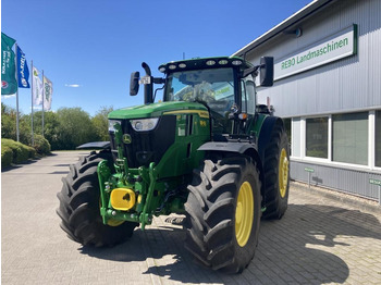 JOHN DEERE 6R 215 Traktor