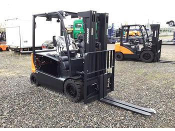 Elektrostapler Doosan B30X-7 PLUS: das Bild 4