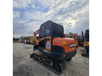 Minibagger DOOSAN DH60: das Bild 4 Minibagger DOOSAN DH60: das Bild 4