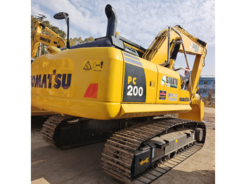 KOMATSU PC200-8 Kettenbagger