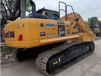 KOMATSU PC200-8 Kettenbagger