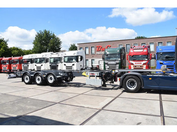RENDERS Container/ Wechselfahrgestell Auflieger