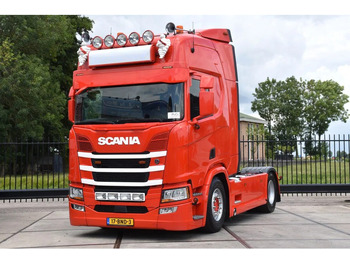 SCANIA R 450 Sattelzugmaschine