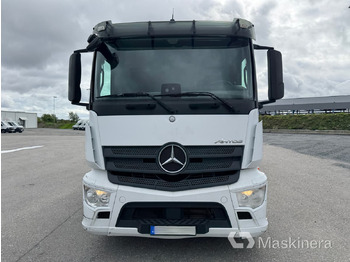 Kühlkoffer LKW Kylbil Mercedes-Benz Antos: das Bild 2