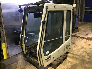 LIEBHERR Fahrerhaus und Interieur