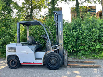 NISSAN Dieselstapler