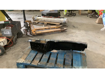 Baugeräte IVECO WHEEL ARCH & STEP: das Bild 3