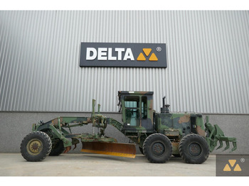 CATERPILLAR Grader