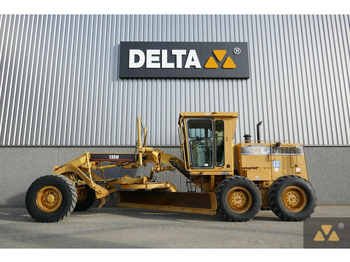 CATERPILLAR Grader