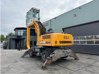 Umschlagbagger Liebherr A 924 C: das Bild 3