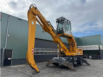 Umschlagbagger Liebherr A 924 C: das Bild 2