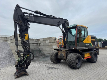 Mobilbagger Volvo EW160 E: das Bild 2