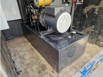 Stromgenerator Mecc Alte stroomgenerator in 8Ft container: das Bild 3
