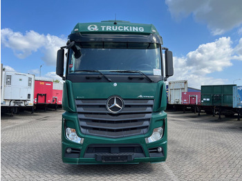 Sattelzugmaschine Mercedes-Benz Actros 1845 BigSpace: das Bild 2