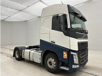 Sattelzugmaschine Volvo FH 420 Globetrotter - ADR: das Bild 3