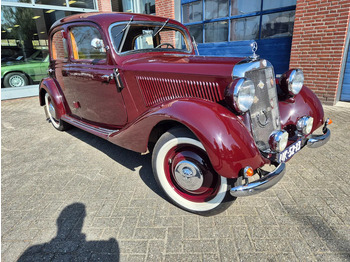 MERCEDES-BENZ Limousine