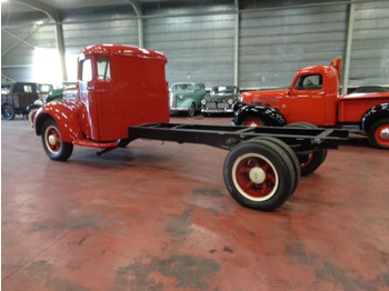 Fahrgestell LKW International D 30 4 TONNER: das Bild 3