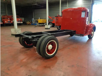 Fahrgestell LKW International D 30 4 TONNER: das Bild 4