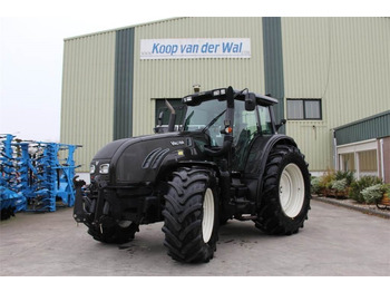 VALTRA T162 Traktor
