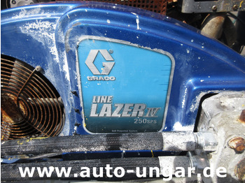 Asphalttechnik Graco LineLazer IV 250 SPS selbstfahrend Airless Perlen Roadmarking Straßenmarkierung: das Bild 4
