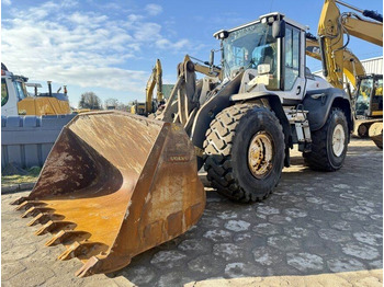 VOLVO L120H Radlader