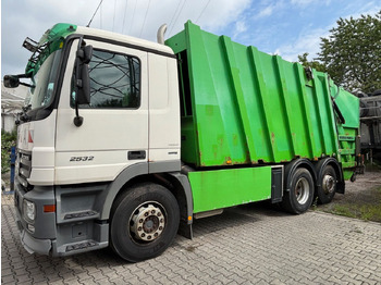 Müllwagen Mercedes-Benz 2532L EU5/Zöller Schüttung/VarioPress/Blatt-Luft: das Bild 4