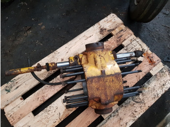 MANITOU Vorderachse